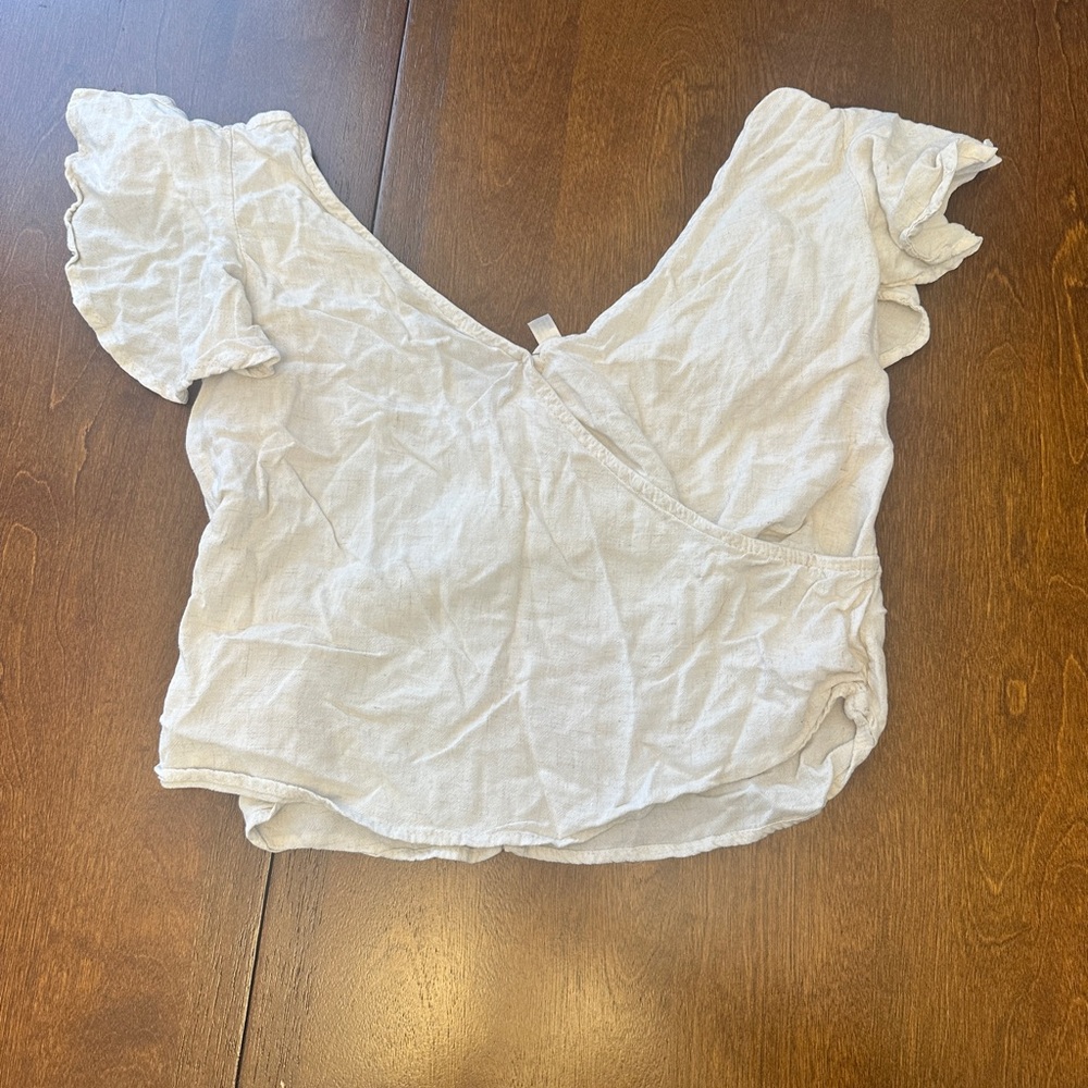 Women's Ruffle Sleeve Top